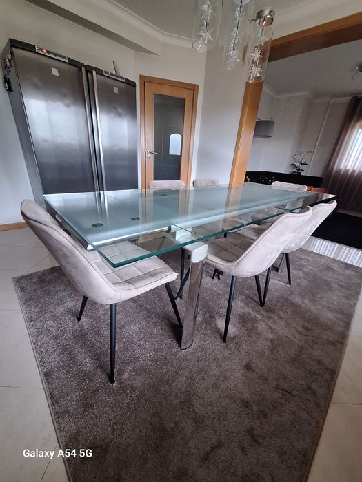 Mesa de vidro extensível