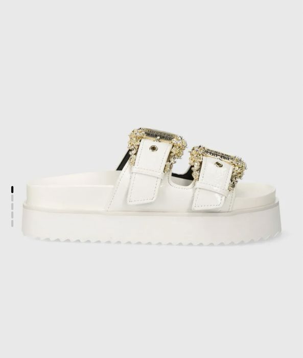 Шлепки, сандали Versace