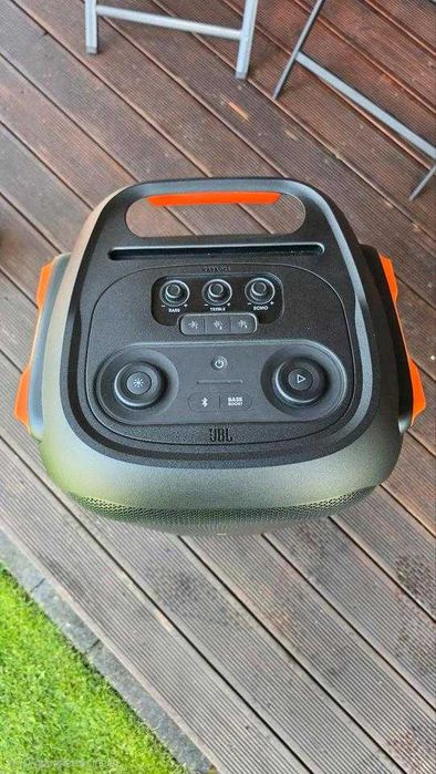 JBL partybox 710