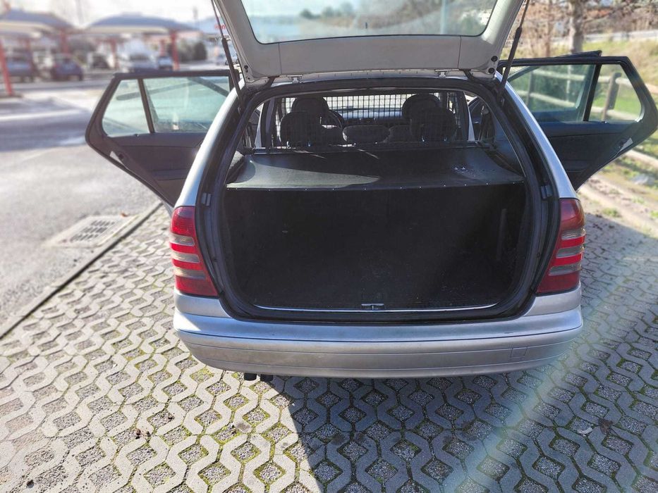 Vendo Carrina Mercedes C200 CDI em Optimo Estado