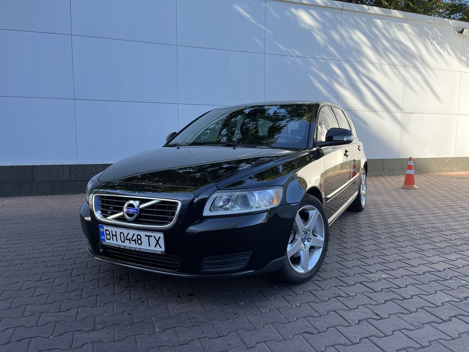 Продам volvo v50 1.6 D