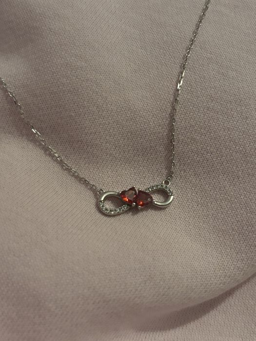 Srebrny naszyjnik Apart