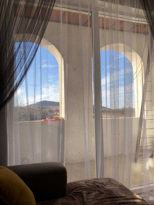 2 поверховий будинок 194 кв.м з ремонтом у с. Кідьош 6 км до Берегова!