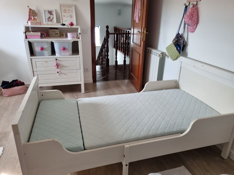 Cama de criança + estrado + colchão