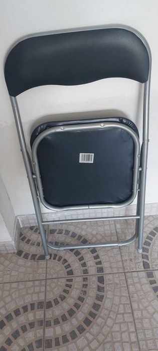 Cadeiras, dobráveis, estofadas, como novas