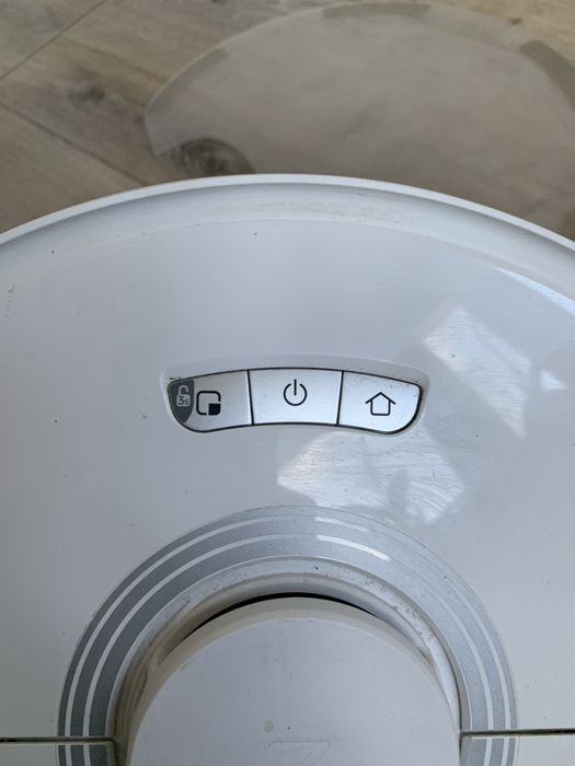 Roborock z ladowaniem