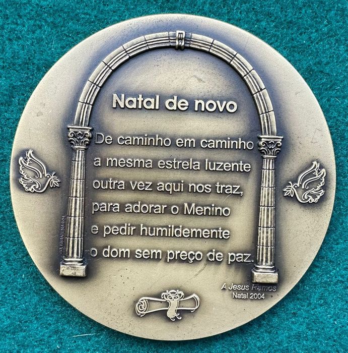Medalha religiosa natal 2004