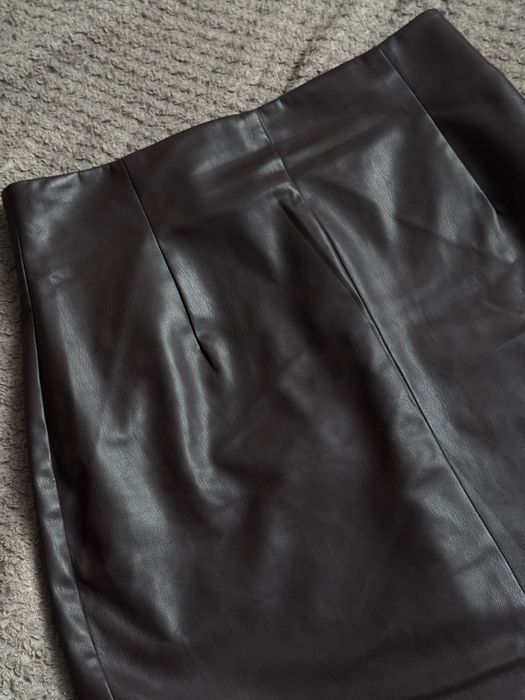 Спідниця з еко-шкіри H&M, бургундій, розмір M (38)