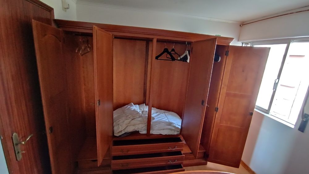 Quarto completo em cerejeira maciça