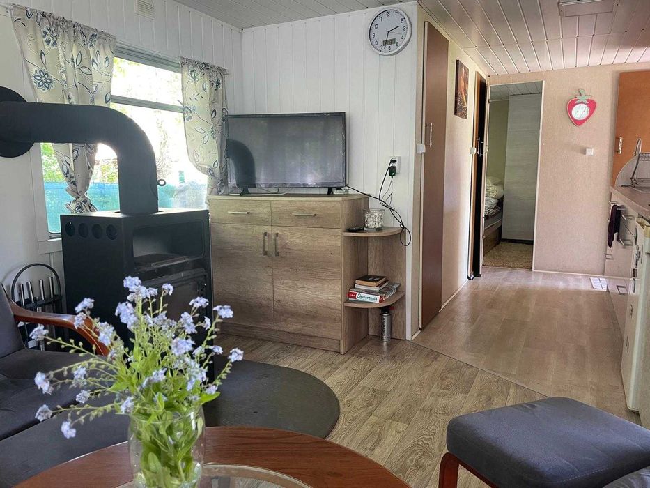 Domek z tarasem przy lesie sosnowym w Rowach 600 m do plaży
