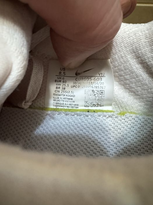 Жіночі кросівки Nike Renew Run 2 40(25,5см) оригінал