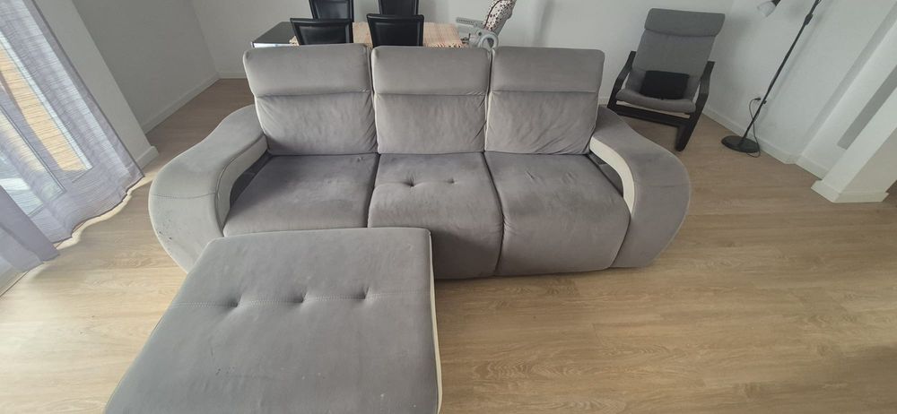 Sofá de 3 lugares + Puff Chaise Longue + 4 Banquinhos