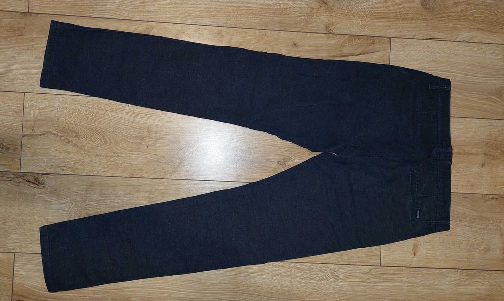 Продам чоловічі штани RESALSA JEANS WEAR