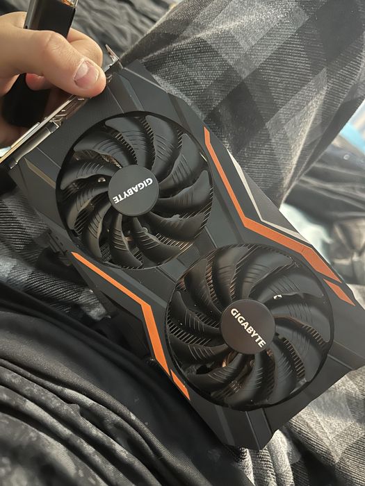 Видеокарта GTX 1050ti