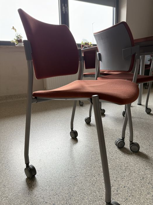 Stół kadalniny z 12 krzeslami