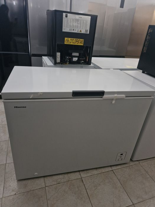 Arca congeladora horizontal  hisense 297l