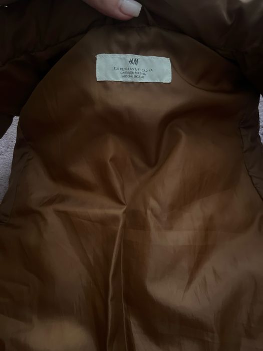 Продам жилетку на дівчинку