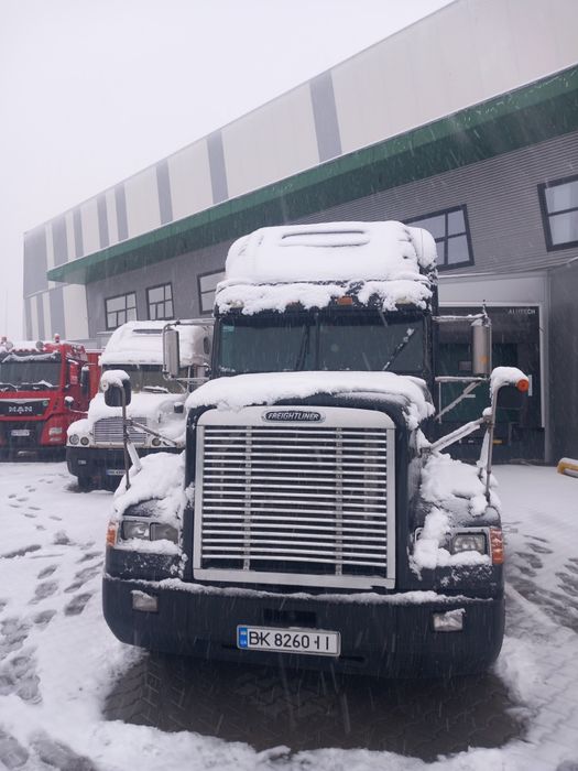 Американець  тягач фредлайнер 120