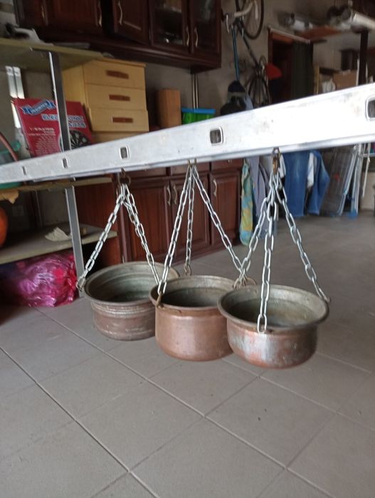 Vasos em cobre para floreira