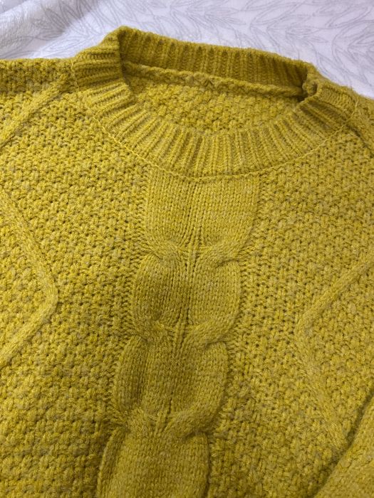 свитер желтый горчичный укороченый