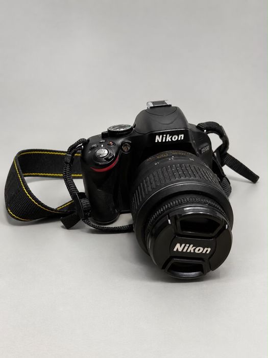 Nikon D5100 DSLR + DX 18-55mm VR lens