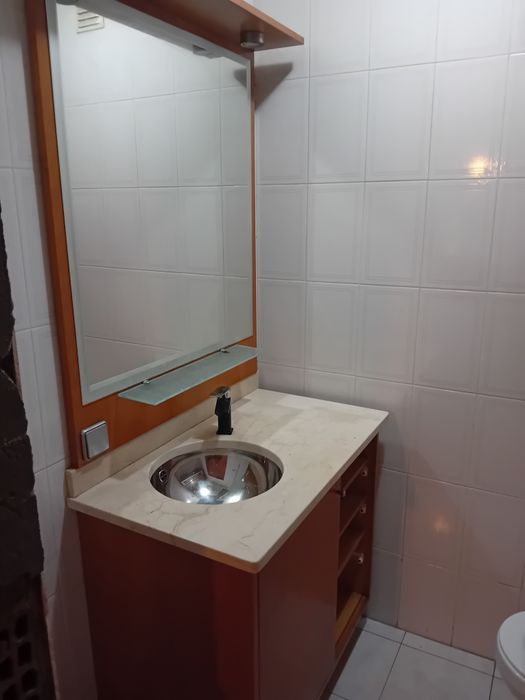 Movel de casa de banho com espelho