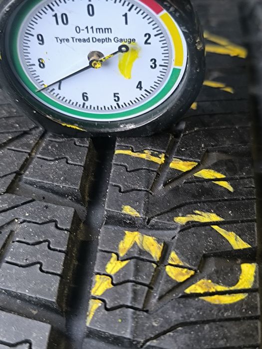 #Opony  continental van contact 4 season 215/65/16C para