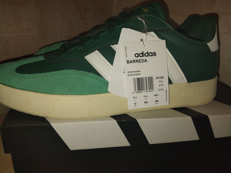 Кросівки чоловічі Adidas Barreda  46.5  (30 см.)