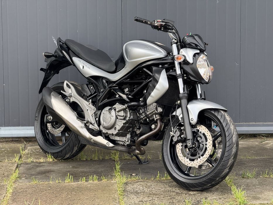 Suzuki Gladius 400 ABS Японія Motozet