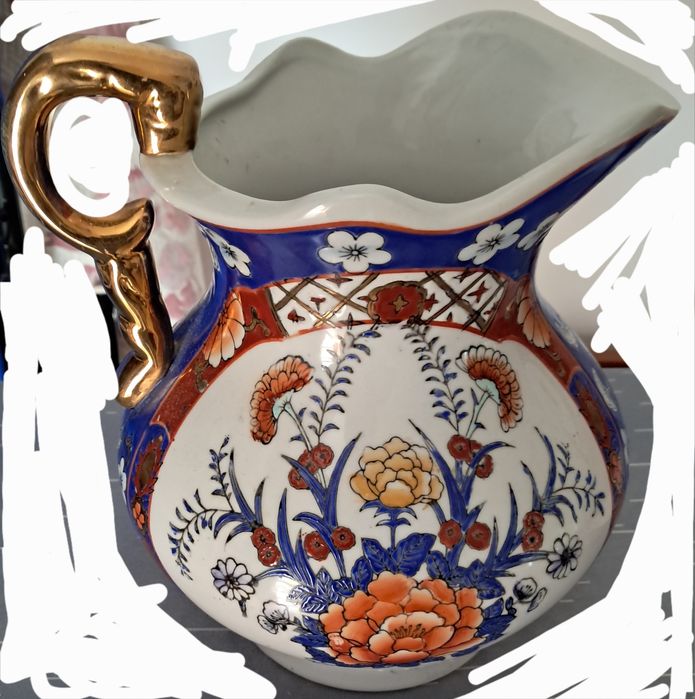 Jarro com prato do estilo IMARI