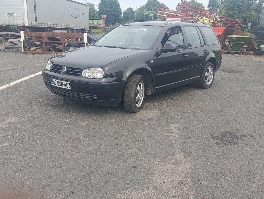 VW golf TDI ekonomia kombi z Niemiec