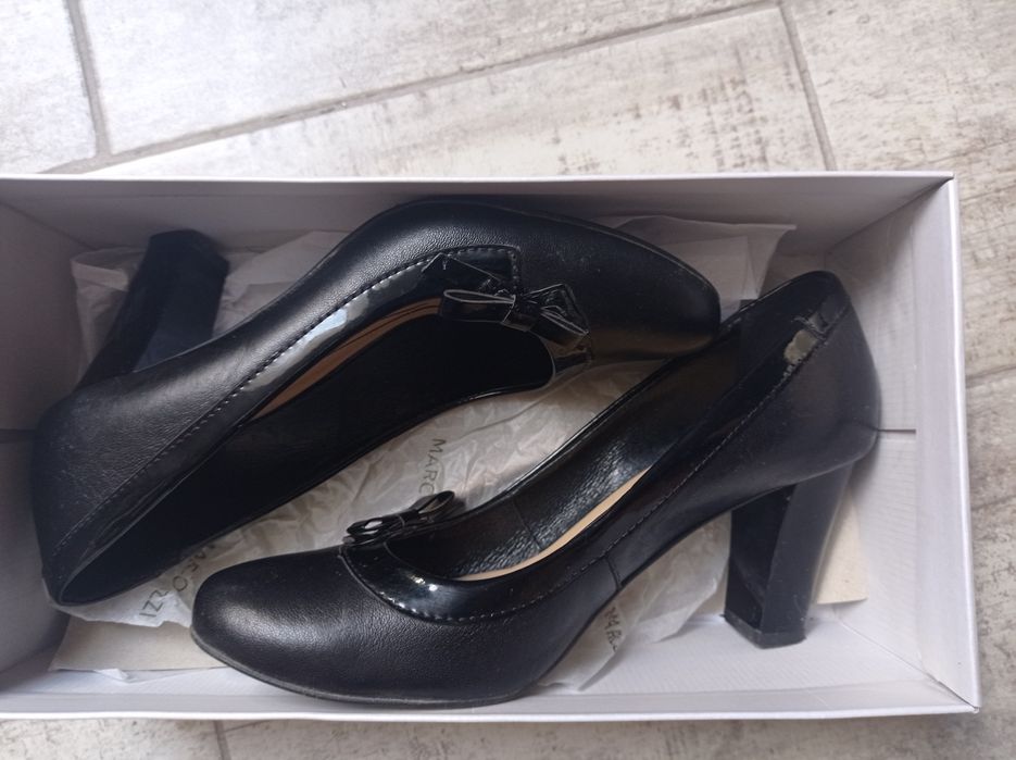 Pantofle skórzane Lasockiego