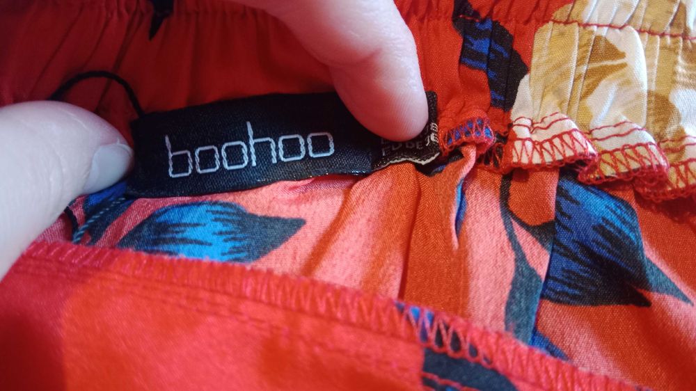 Czerwona spódniczka mini Boohoo S