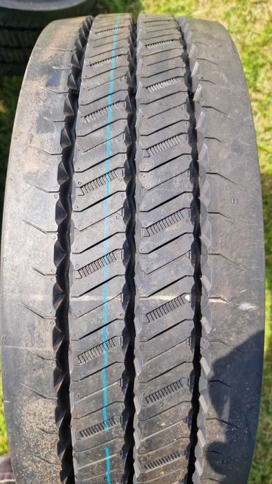 Nowe opony 235/75 R17.5 Continental HTR2+