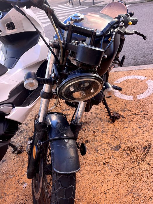 Moto UM Scrambler 125 – 2020 – Excelente estado