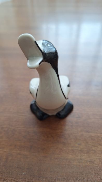 Figurka Kaczka stara porcelana ĆMIELÓW XX wiek lata 50-te