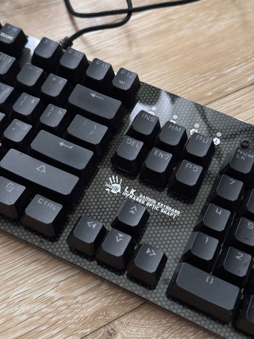 Klawiatura gamingowa mechaniczna A4Tech Bloody B810R RGB