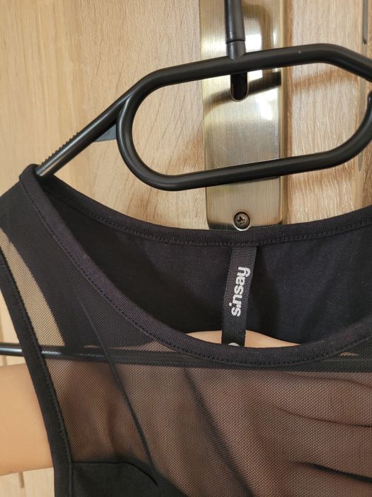 Sinsay crop top z siateczką