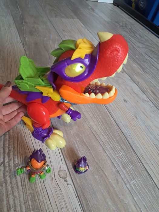 Super Zings SuperDino V-Rex Dinozaur Zings