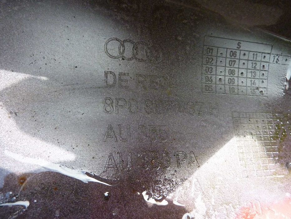 audi a3 8p zderzak przód przedni czerwony 8p080.7437h