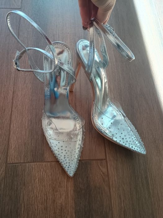 Buty ślubne transparentne r 38 z kryształkami