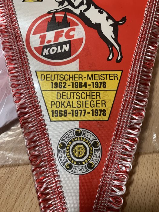 Galhardete do futebol clube Pokalsieger