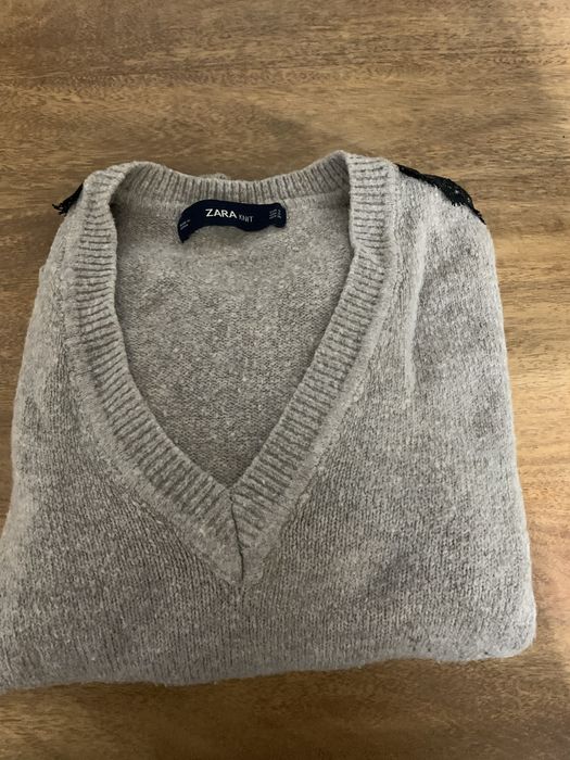 Camisola de Inverno “Zara” tamanho S, bege, decote em V