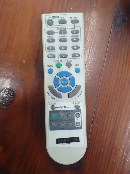 Rzutnik Projektor NEC VT575