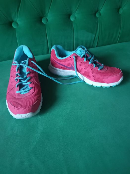 Adidaski Nike revolition 2 r. 38.5