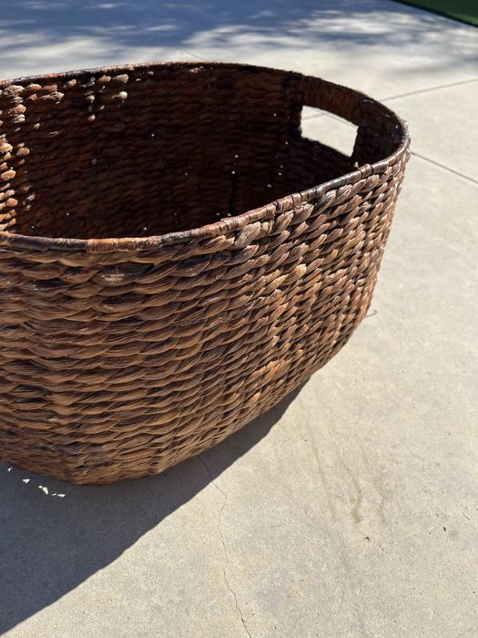Cesto oval grande em verga com pegas – 48cm – Novo