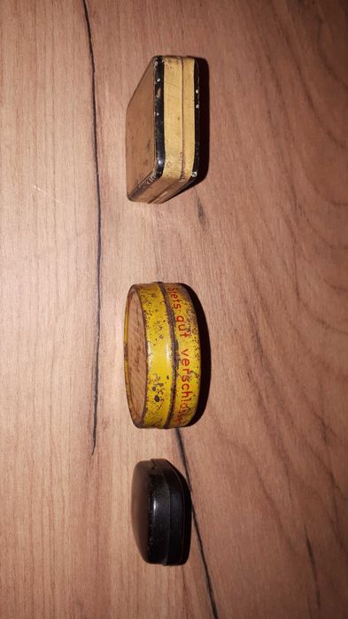 Stare metalowe  pudełko,  puszki, reklama , Aussig , Dresden.