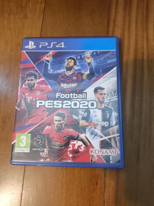 PS4 500GB + 2 Comandos + 3 Jogos (GT Sport, PES 2020, PES 2018)