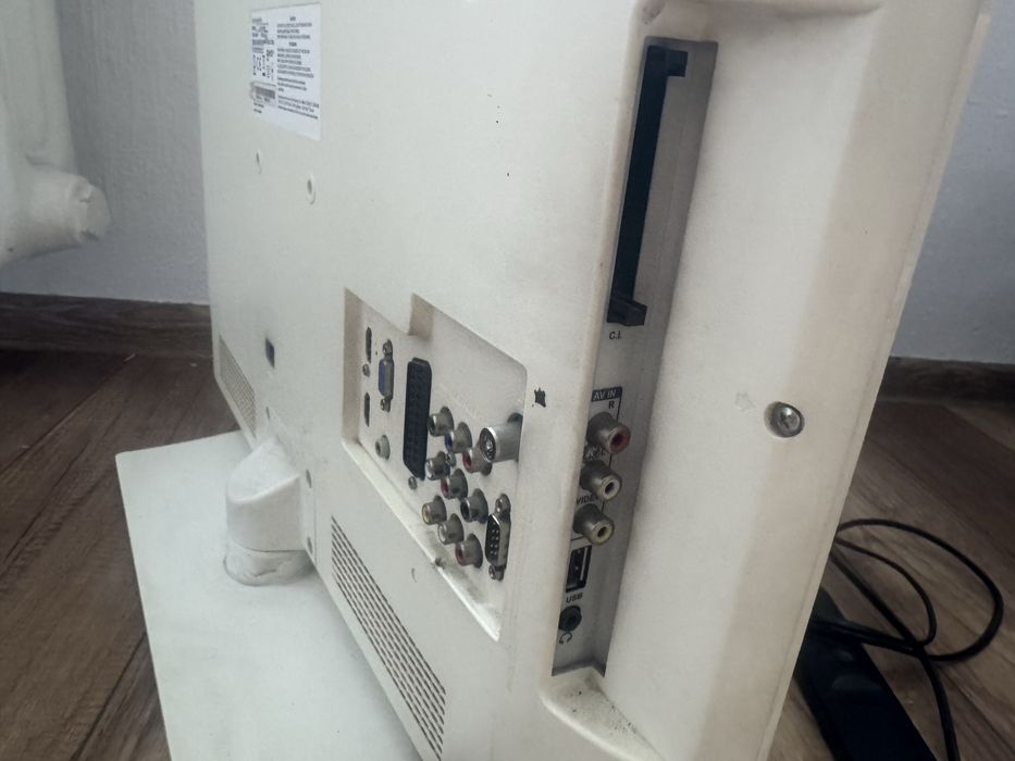 Telewizor Sharp 26 cali