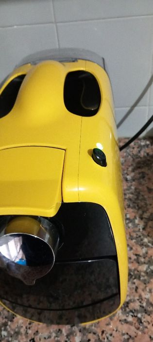 Máquina de Café Delta Q 

Q

QOSMO

Modelo: Qosmo YELLOW 230V-50Hz.